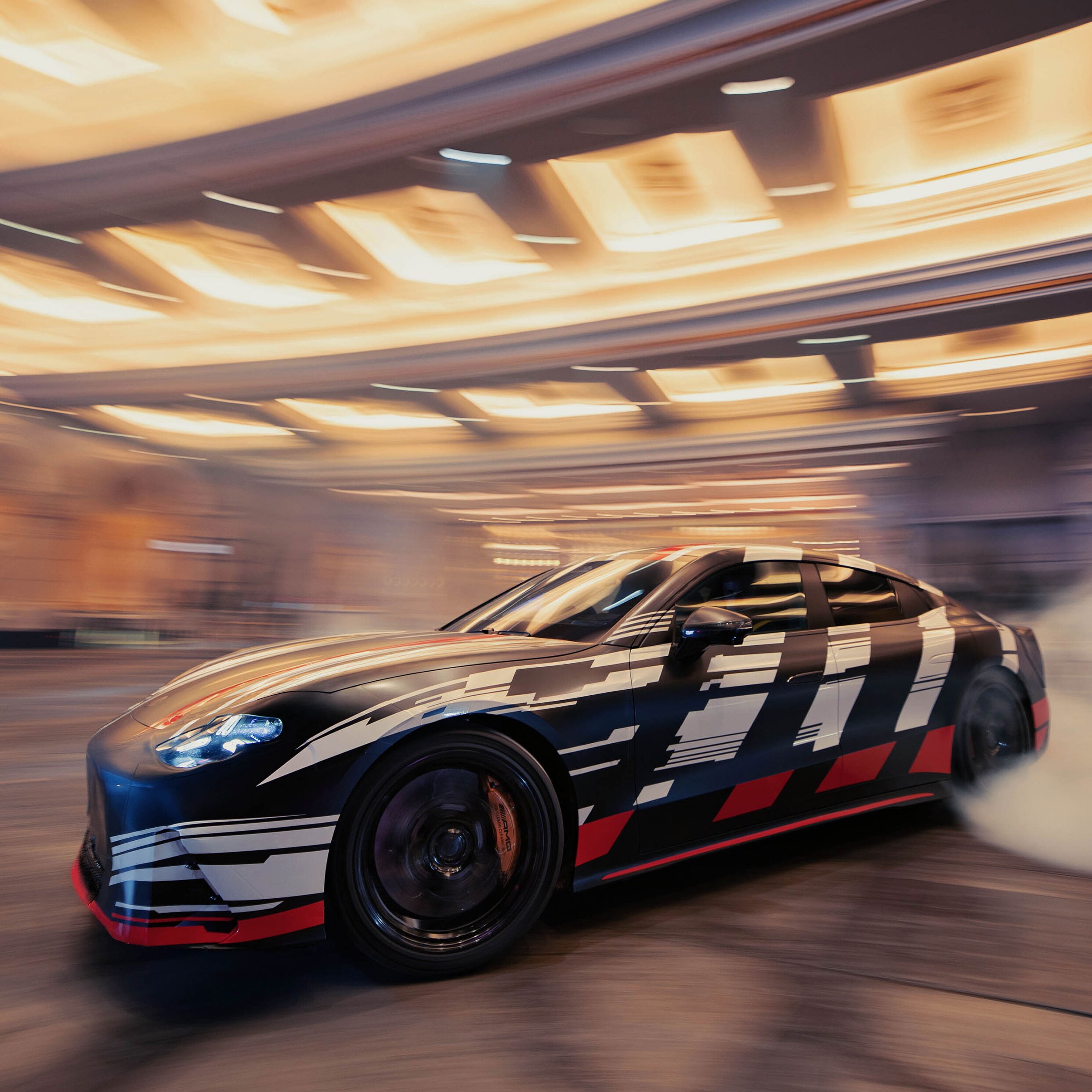 Descubre el futuro de la movilidad con nuestra gama de vehículos 100% eléctricos.