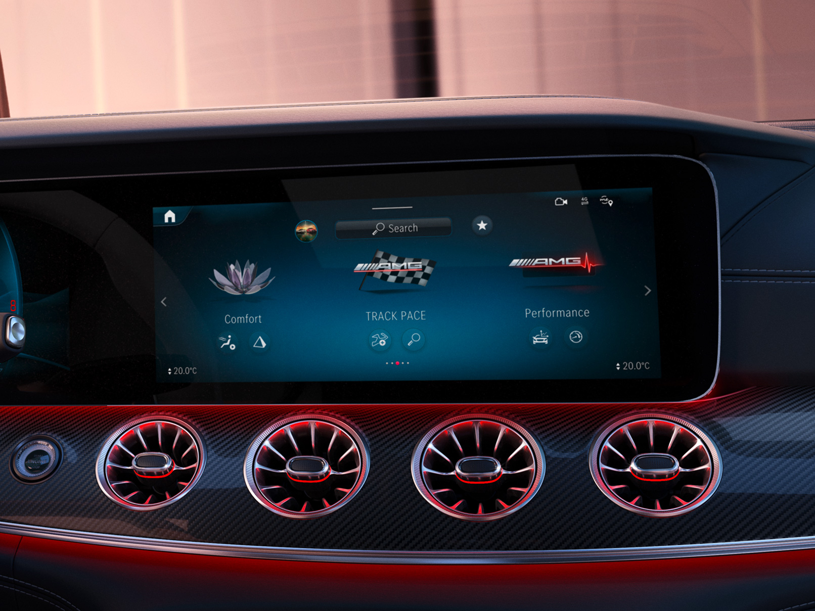 El visualizador de medios del Mercedes-AMG GT Coupé de 4 puertas. MBUX | GT Coupé de 4 puertas | Mercedes-AMG