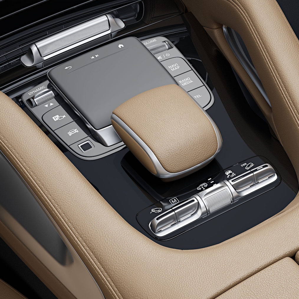 El capó transparente del Mercedes-Benz GLS.