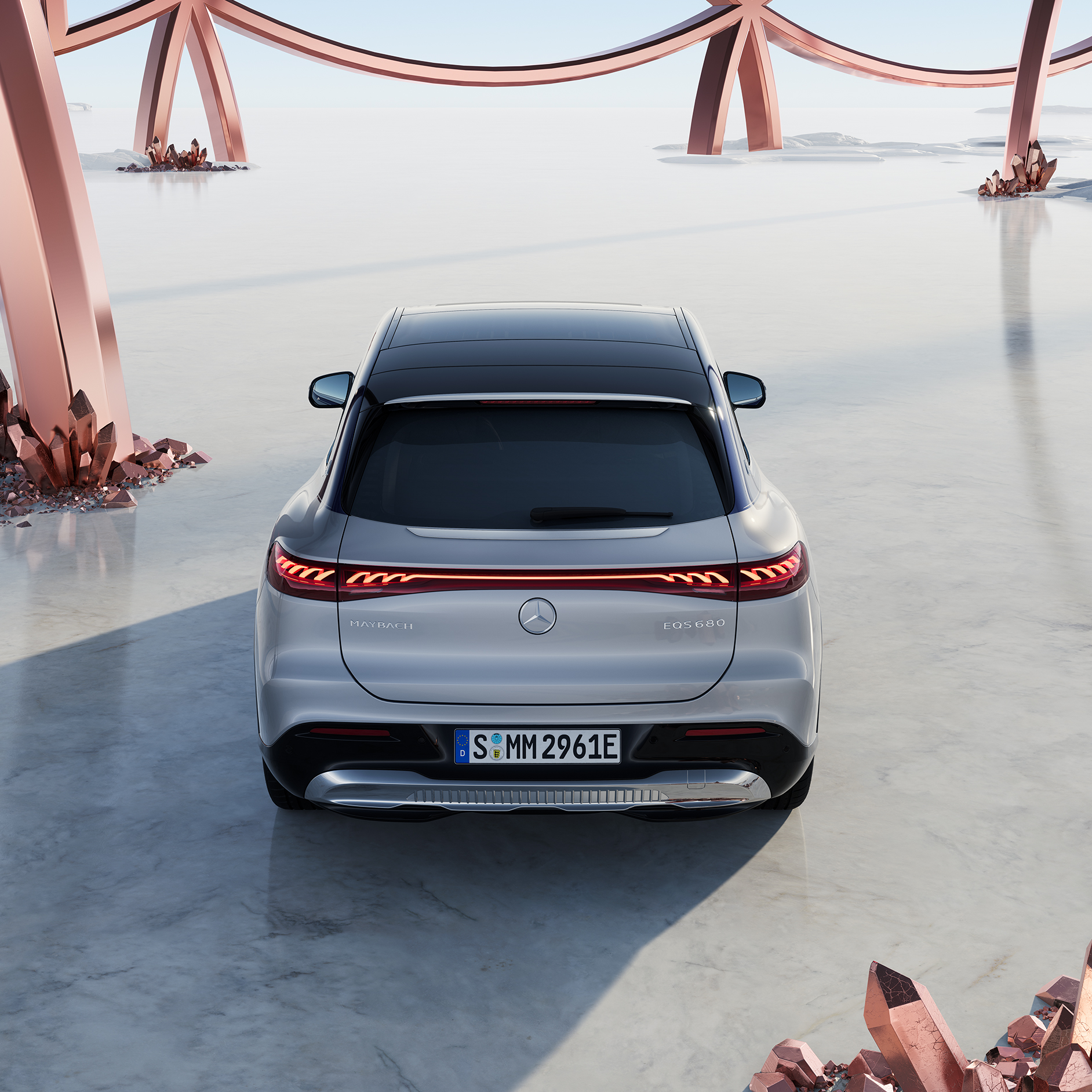 Seguros | Mercedes-Maybach EQS SUV | Financial Services Vista trasera del Mercedes-Maybach EQS SUV.