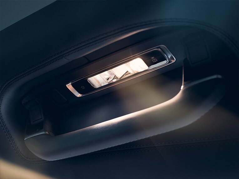 Iluminación adaptativa para las plazas traseras de la Clase S Mercedes-Maybach.