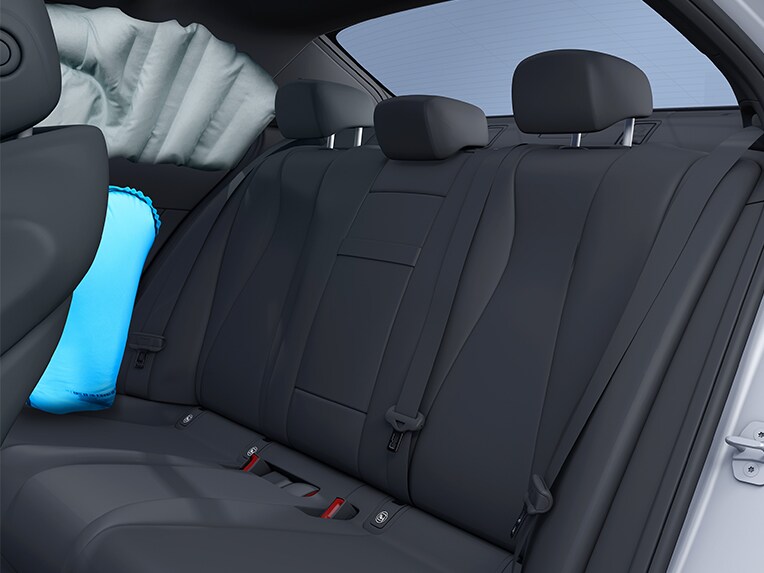 Los airbags laterales traseros en la Clase S Berlina de Mercedes-Benz.