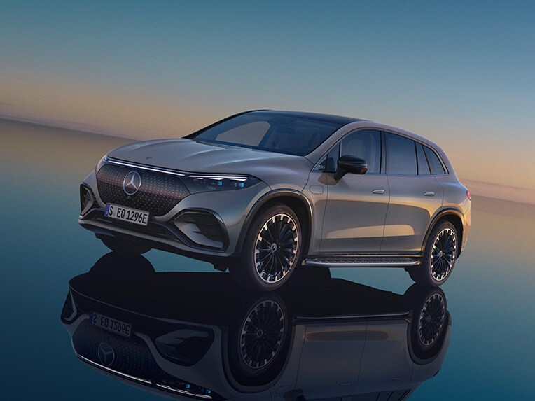 La imagen muestra el EQS SUV de Mercedes-Benz