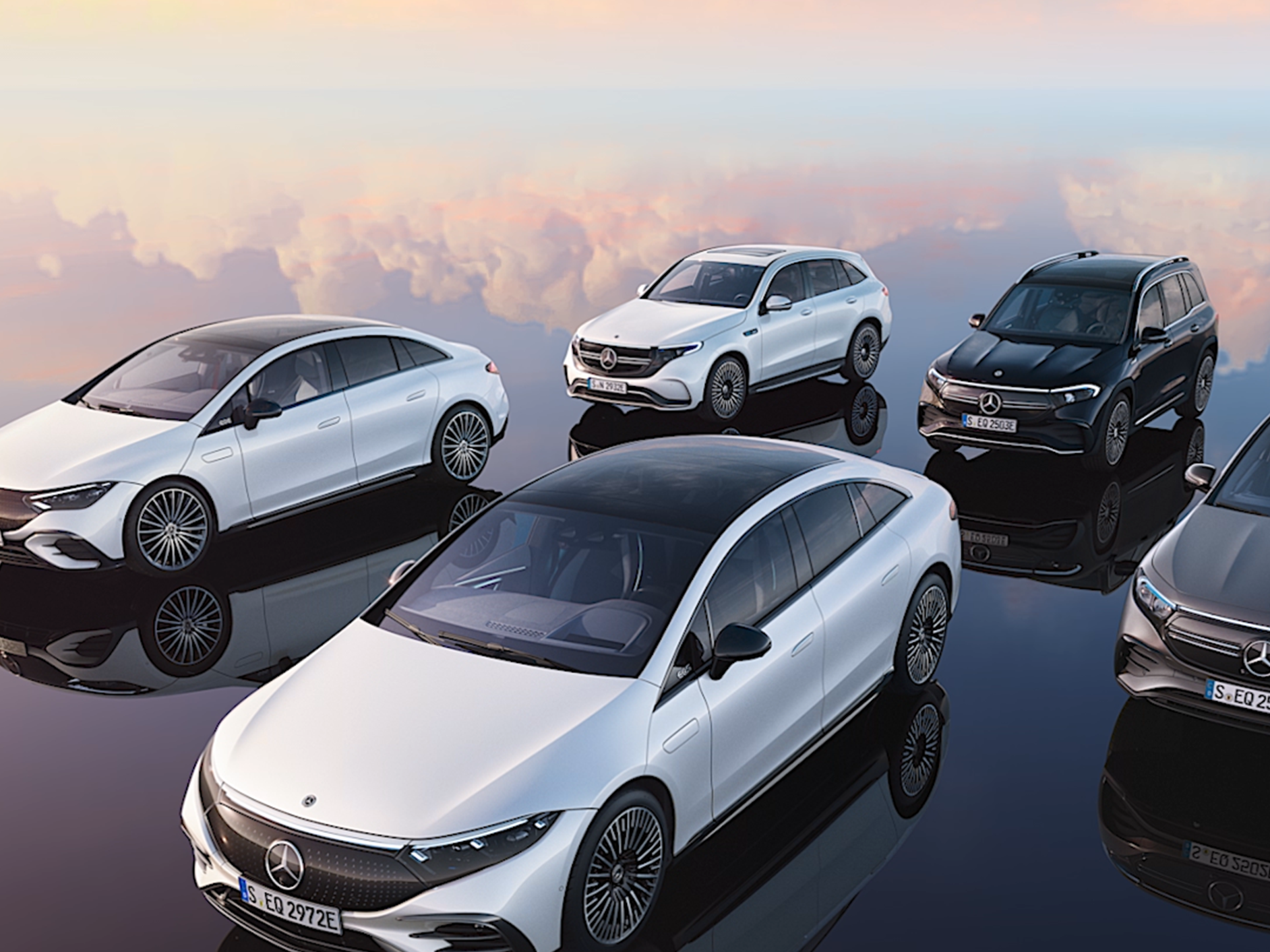 Modelos de vehículos eléctricos de Mercedes-Benz en un escorzo frontal