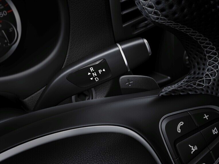 El cambio automático 9G-TRONIC cuenta con 9 marchas capaces de mantener un número de revoluciones del motor bajo de la forma más óptima en cada situación de conducción.