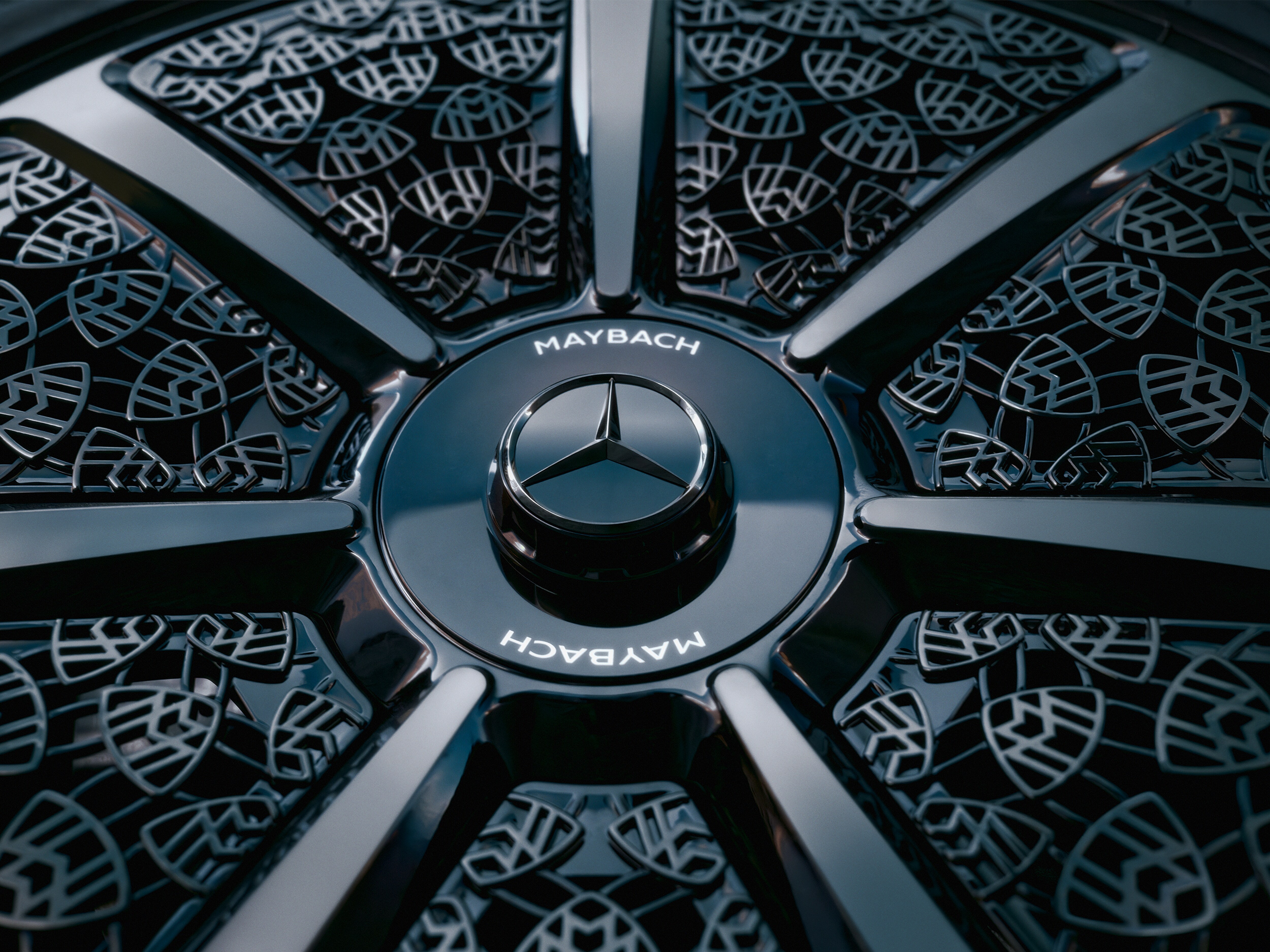 Mercedes-Maybach sobre un tablero de ajedrez