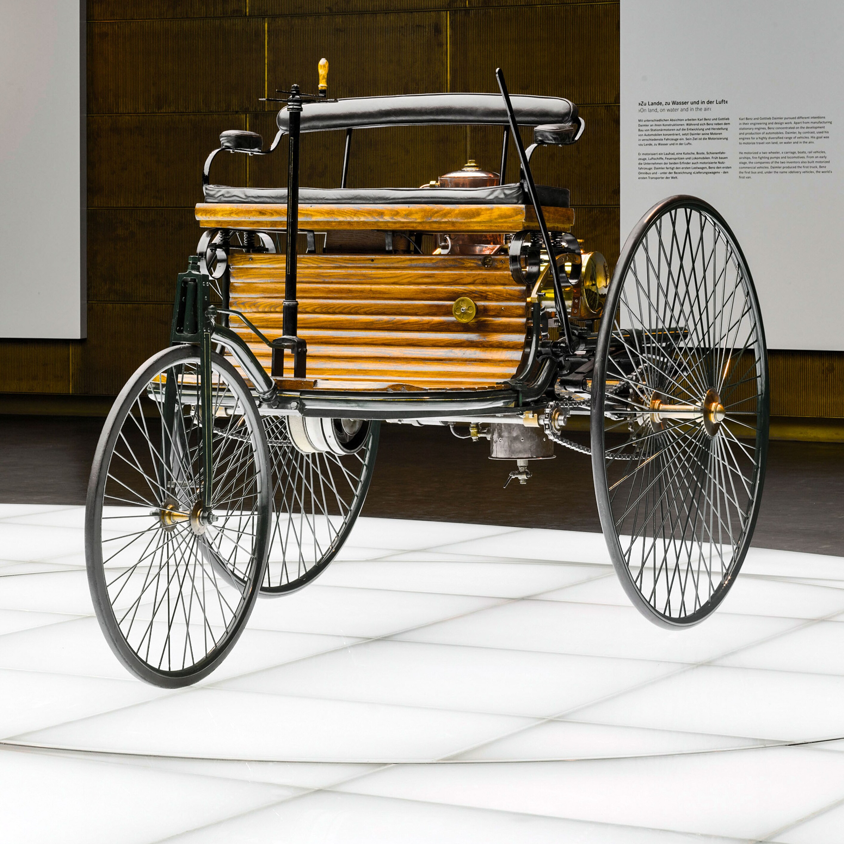 El vehículo propulsado por gas en 1886