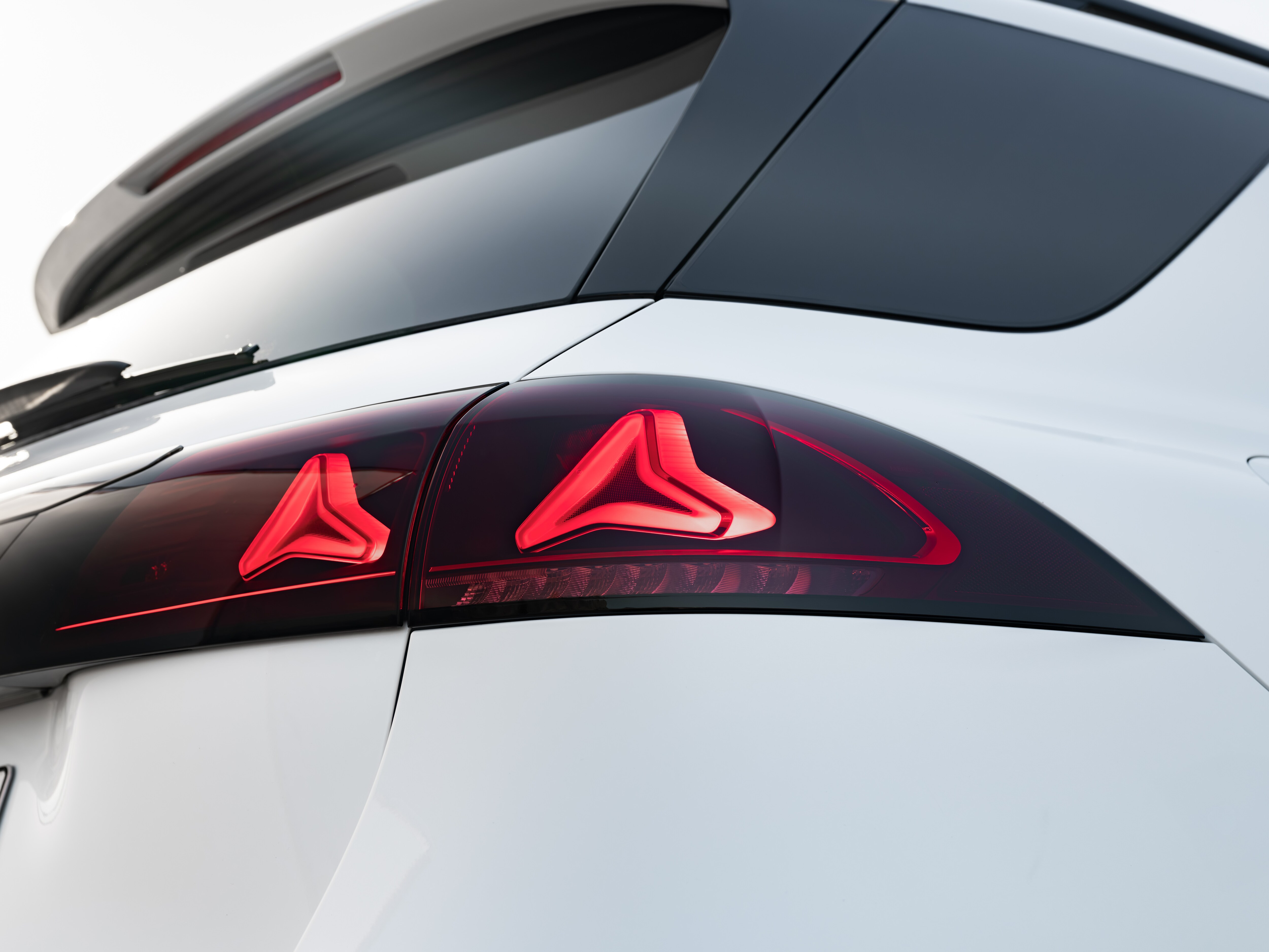 La nueva Mercedes-Benz GLE: la inteligencia moderna se une a un desempeño imponente