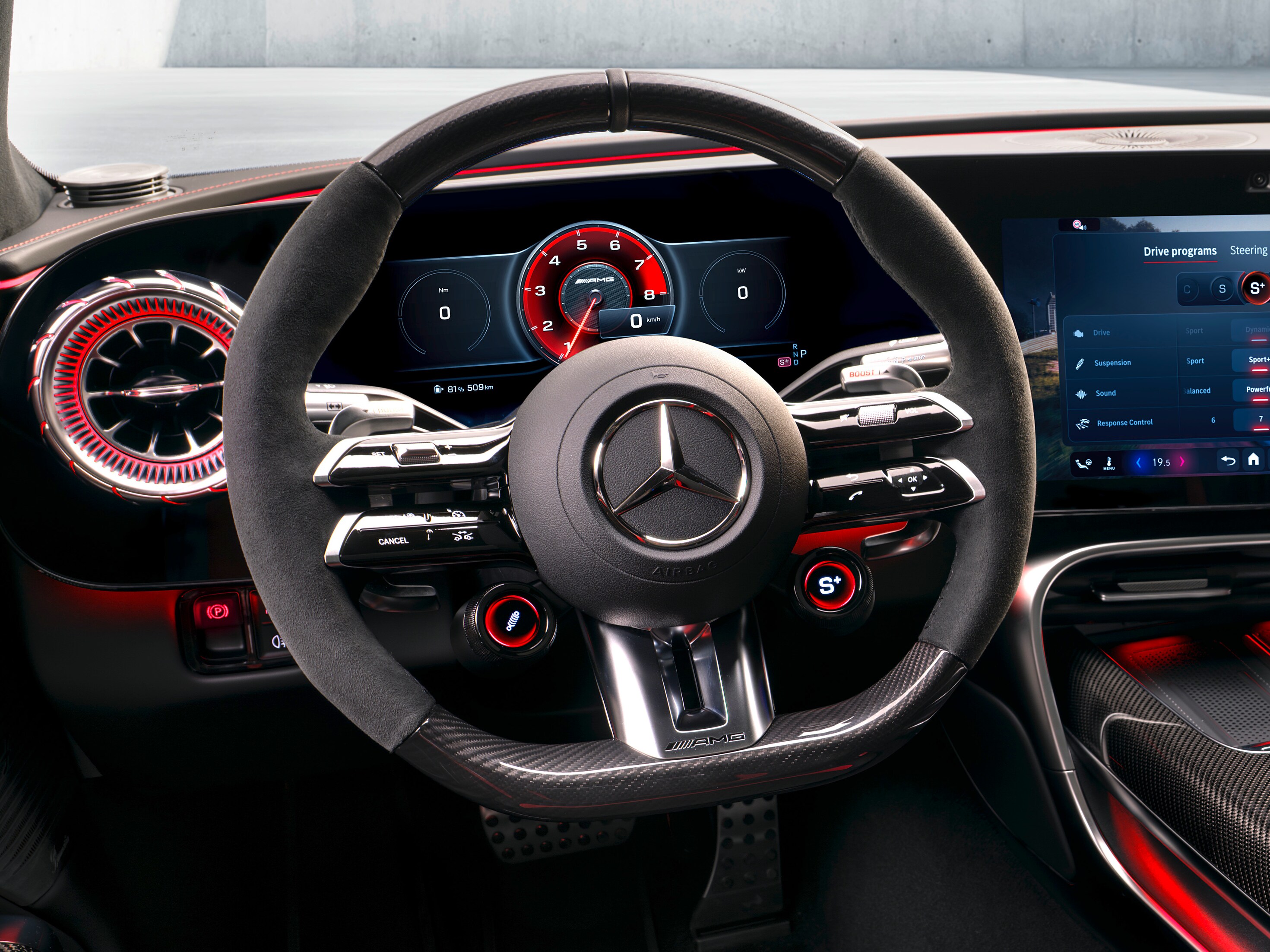 Volante AMG Performance con respuesta táctil