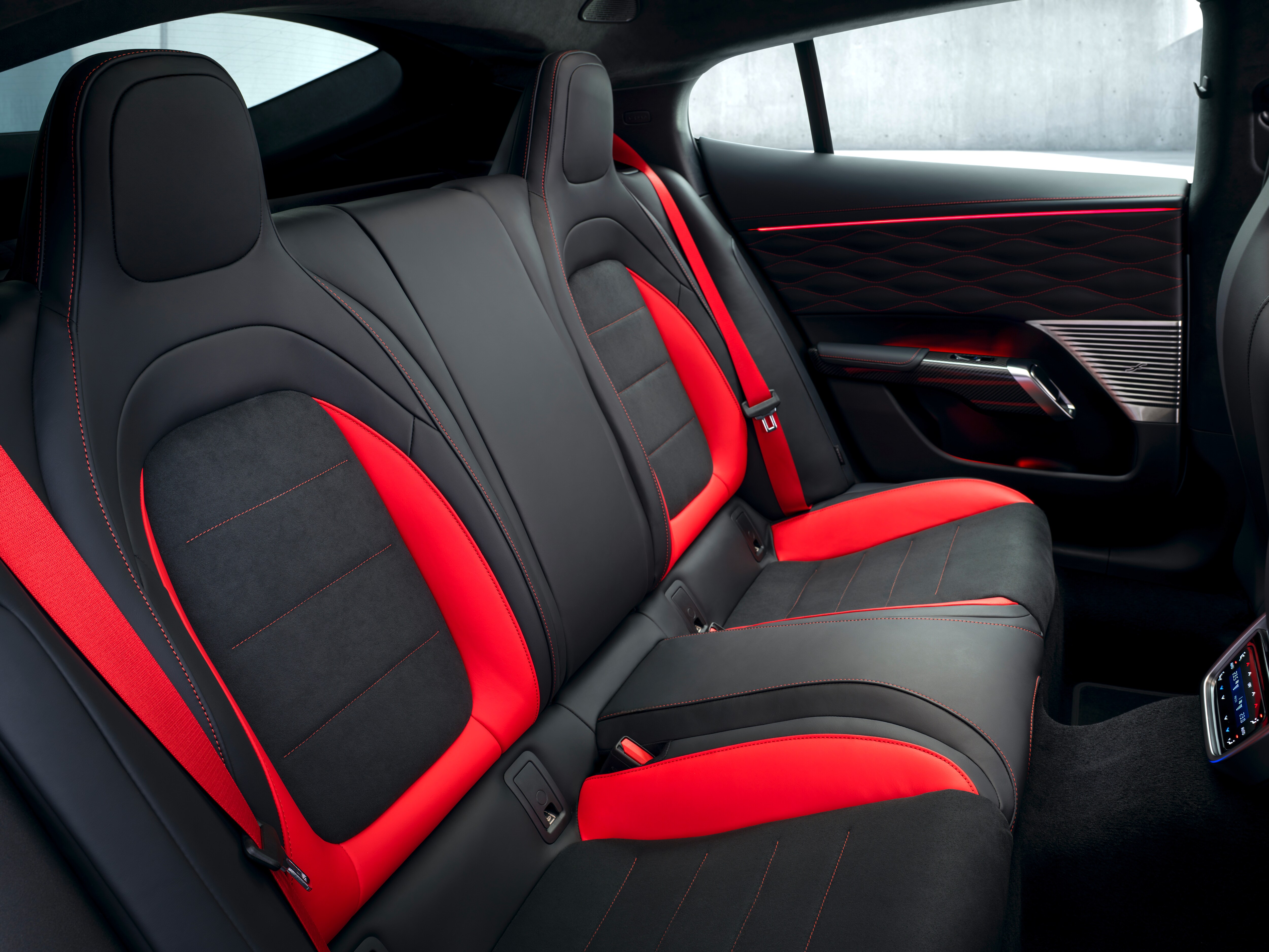 Asientos traseros del nuevo AMG GT Coupé 4 Door