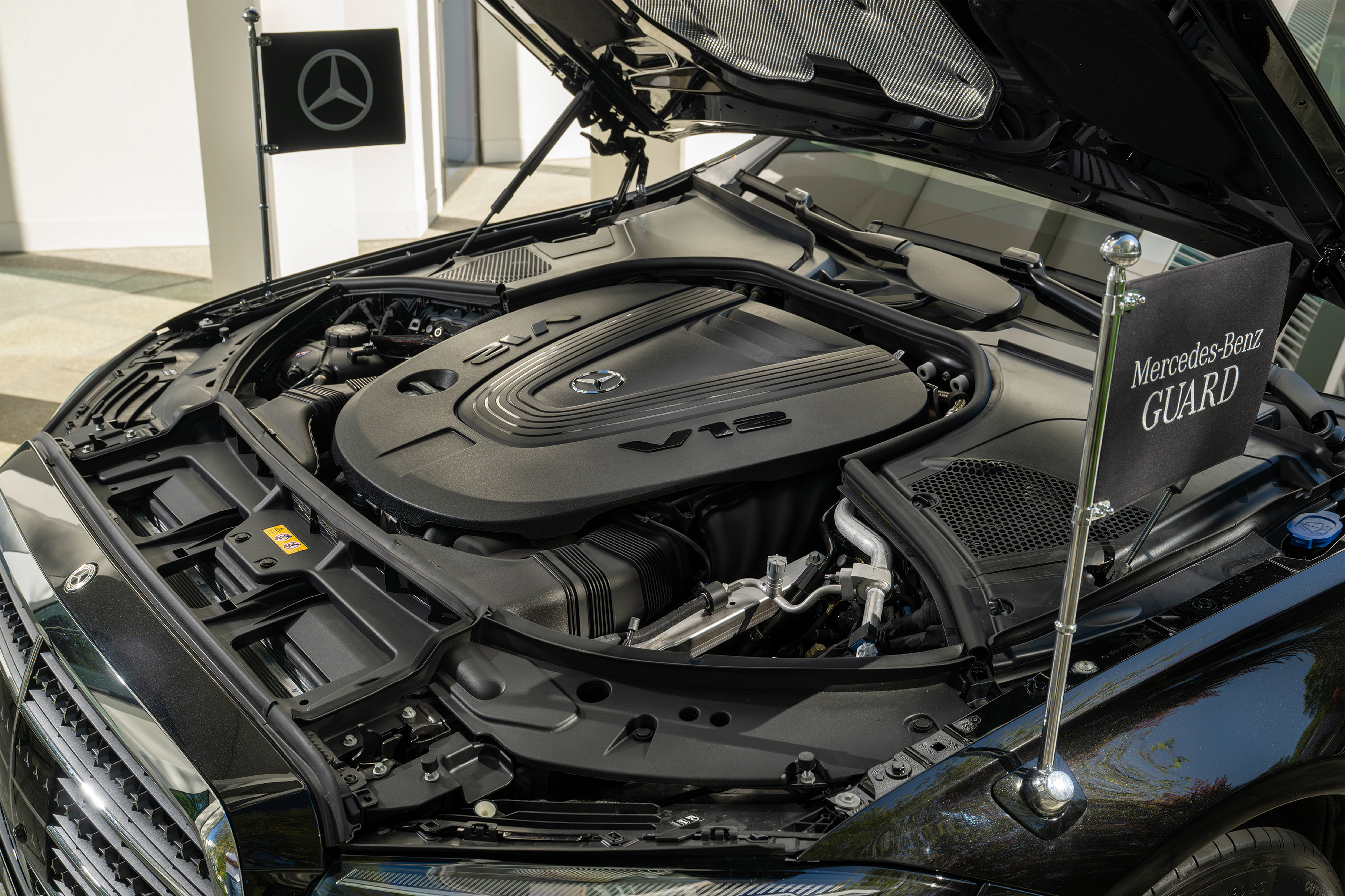 Tren motriz: primer sedán GUARD con 4MATIC
