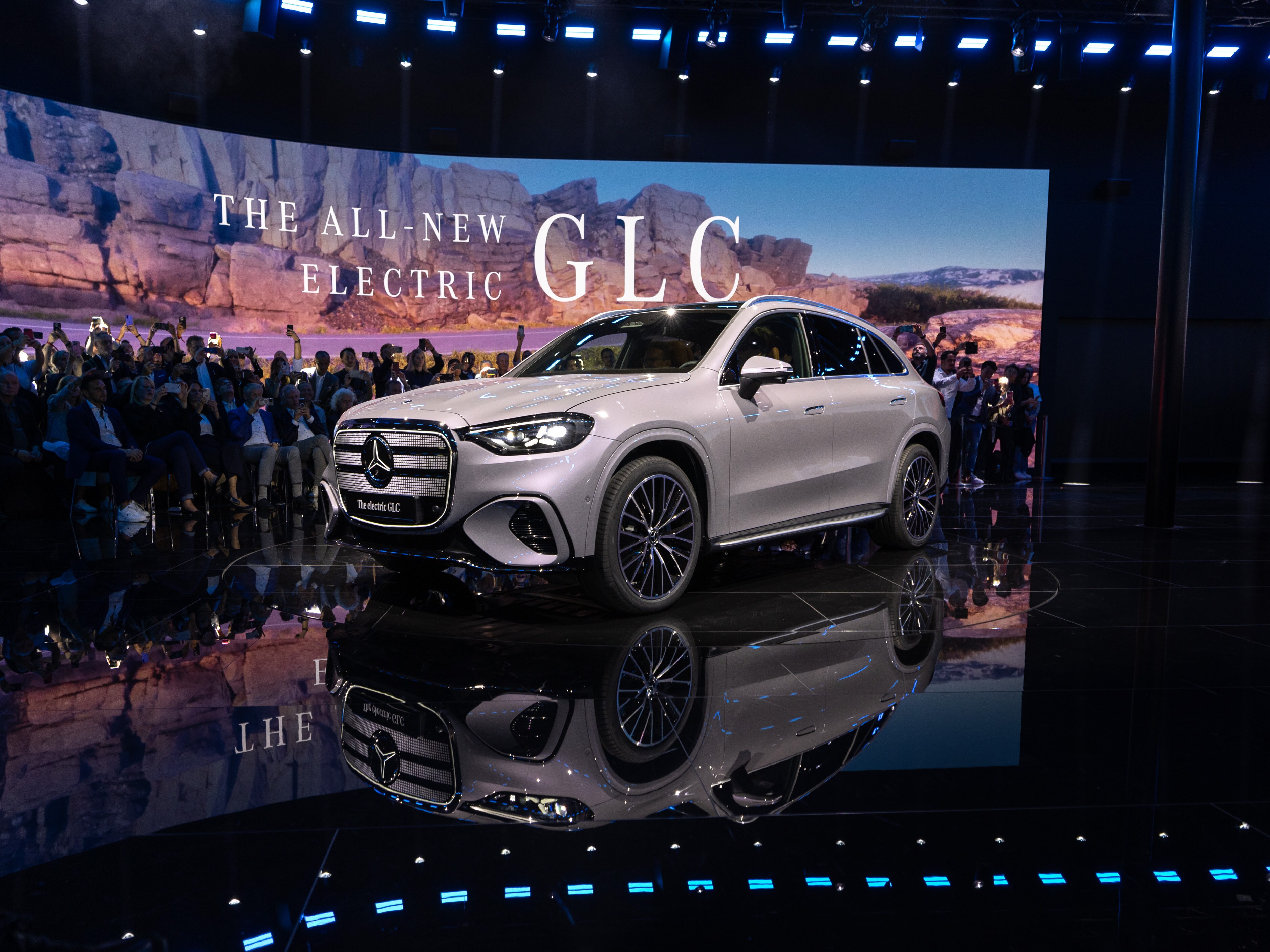 Estreno mundial de la totalmente nueva GLC eléctrica