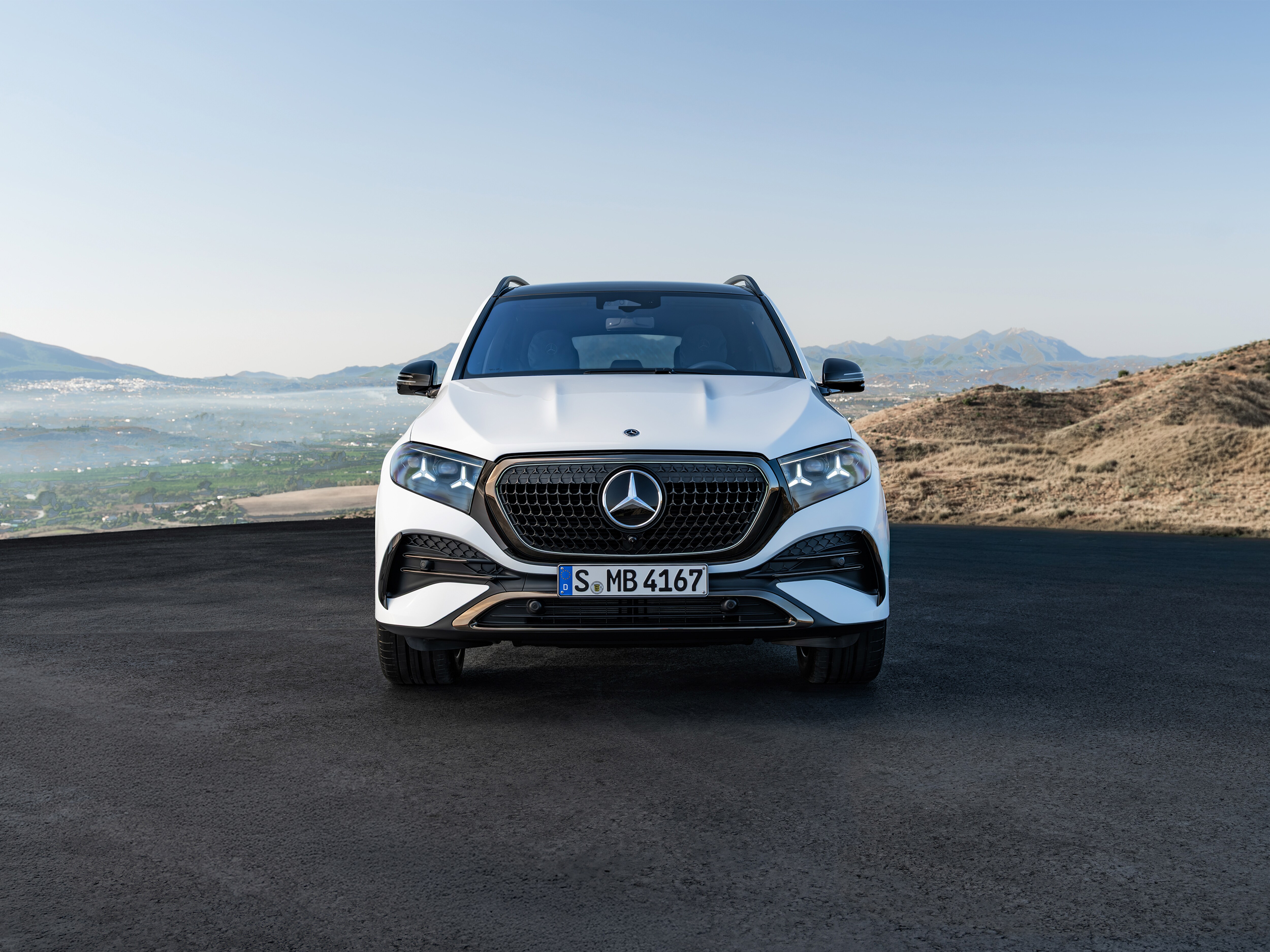 La nueva Mercedes-Benz GLE: la inteligencia moderna se une a un desempeño imponente