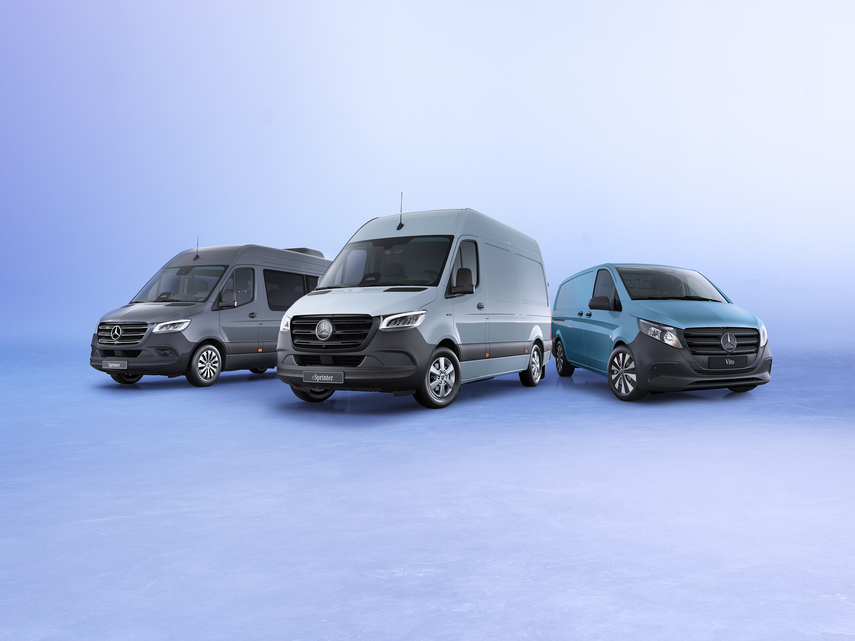 Vanes carrozadas con caja de farma.