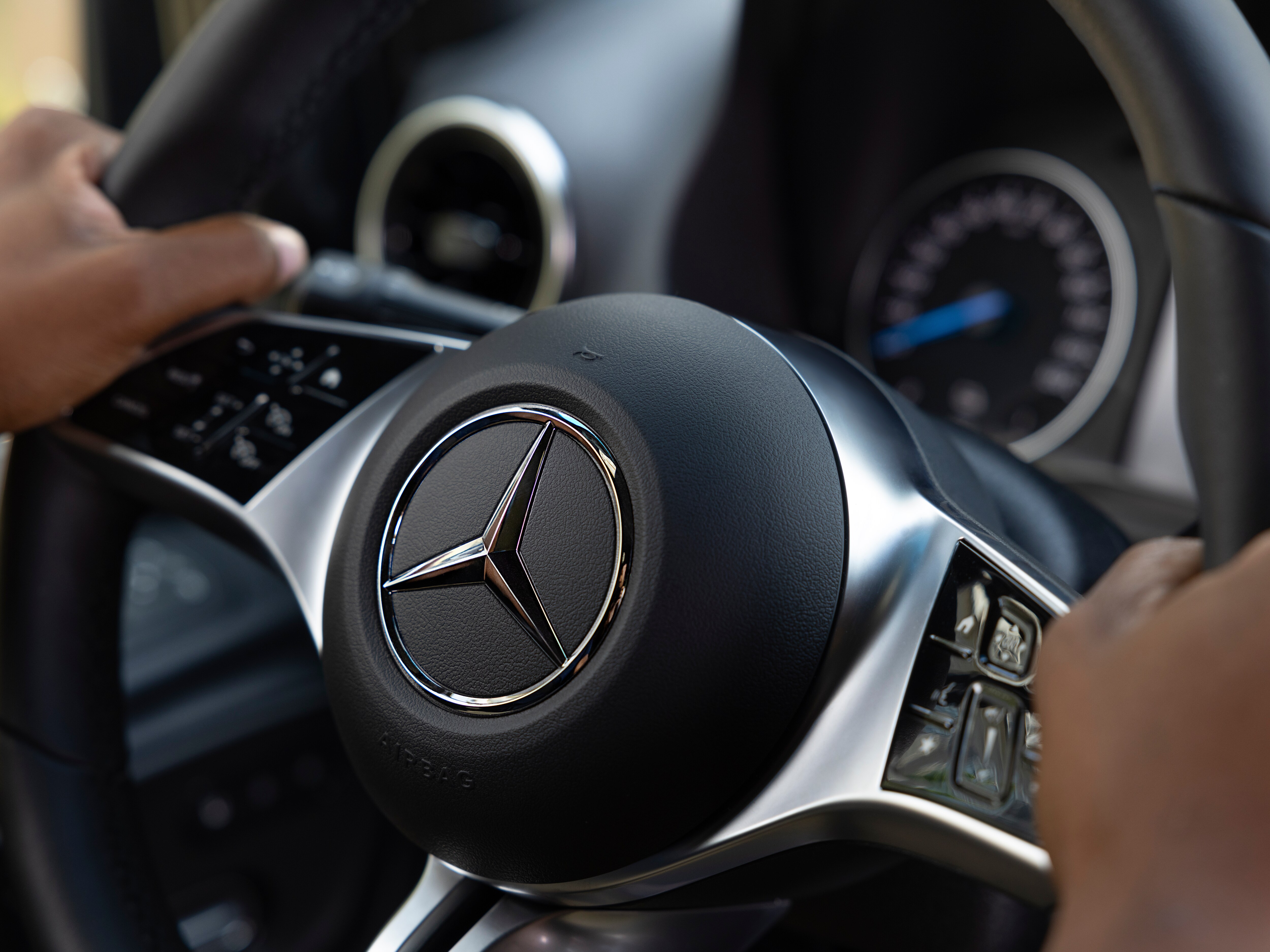 Mercedes-Benz Vanes Aparta donde quieras