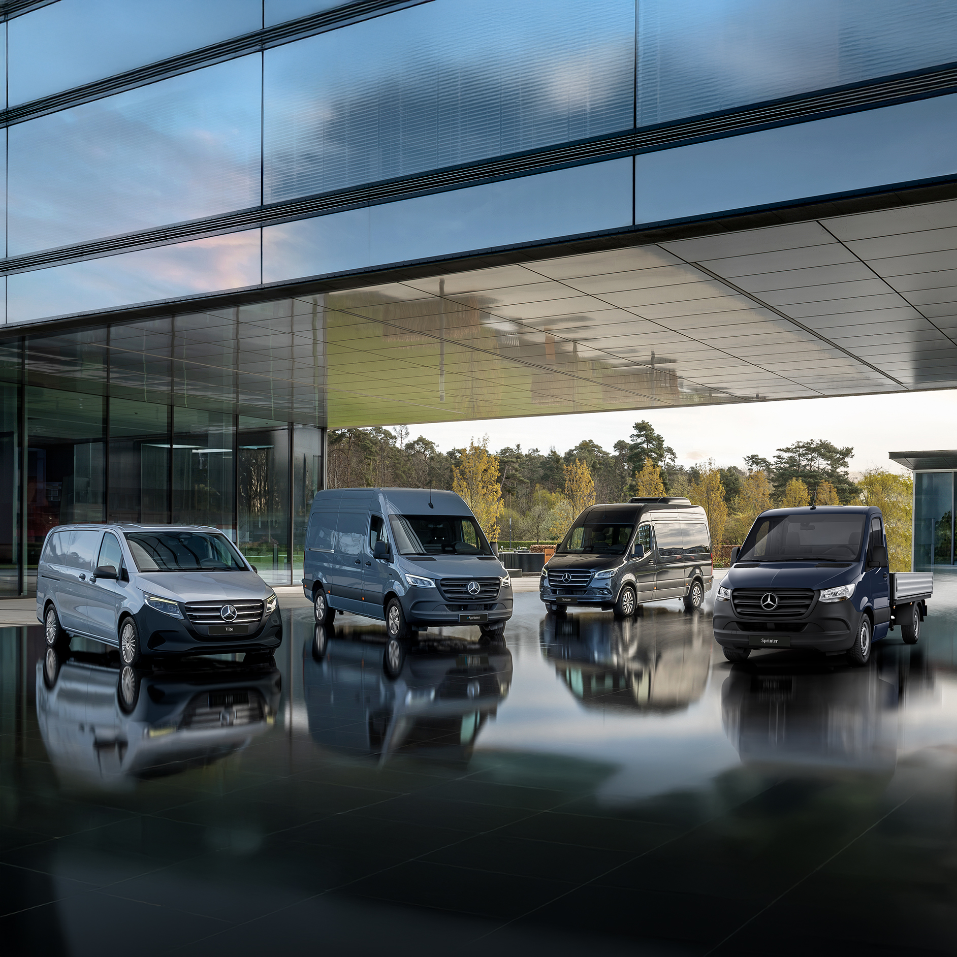 Gestión de flotas | Extras digitales | Mercedes-Benz Una flota de furgonetas con vehículos Mercedes-Benz.